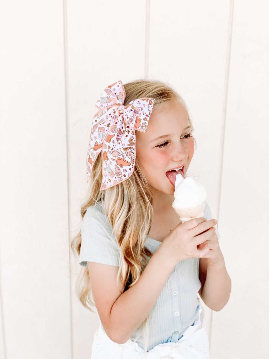 Ice Cream Parlor - Oversized Fairytale