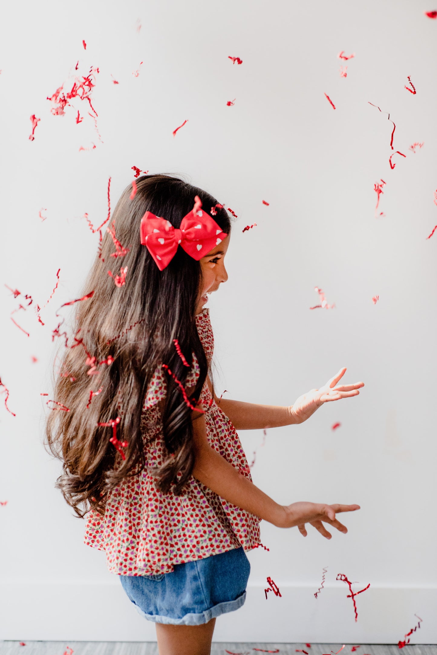 White Hearts - Oversized Twirl