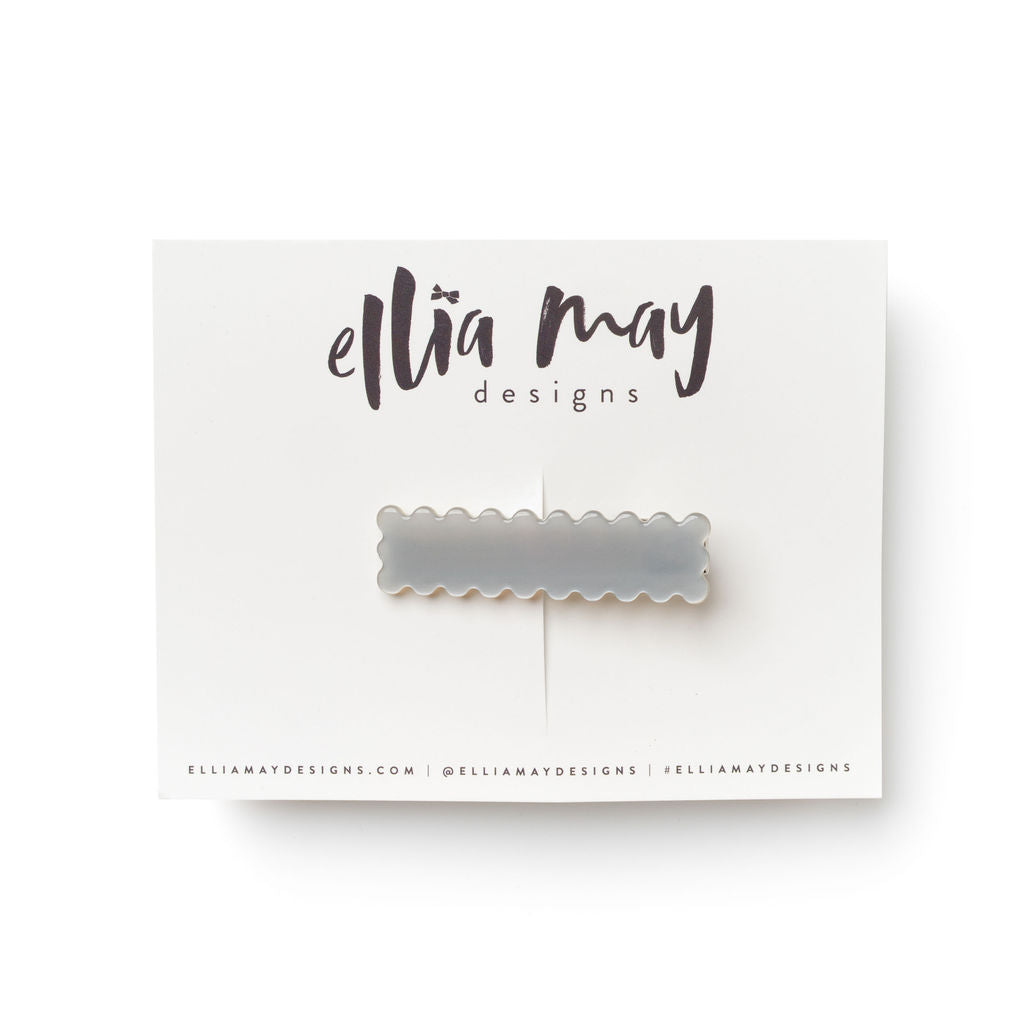 Pearl - Scalloped Bar Clip